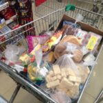 Страница преимуществ белых столов в кухне: гармония стиля и практичность